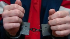 Британская жительница избежала рук насильника-иностранца, который пытался ее задушить