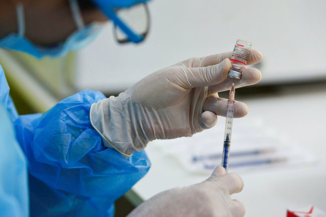 вакцина вакцинирование коронавирус ковид прививка