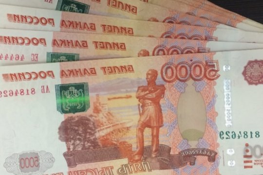 Пенсионеров порадуют прибавкой в 2,5 тысячи рублей в мае, в том числе работающих