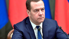 «Хватит миндальничать»: Медведев посчитал жизнь иноагентов слишком простой