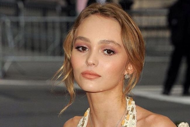 Пираты карибского моря мертвецы не рассказывают сказки актеры и роли фото 4415120c989122df76d6d3fad426cb44asdasdasd5a4cf7910ff348.97554958-650x433-4415120c989122df76d6d3fad426cb44.jpg