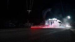 Tesla показала летающий через препятствия Roadster