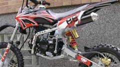 В Приморском крае запретили продажу топлива подросткам на питбайках