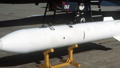 Песков: Кремль проследит за ядерными учениями Польши и Франции