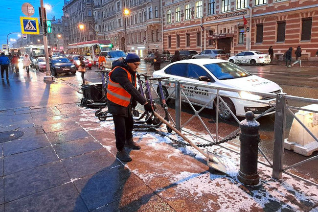 Метеорологи предупредили жителей российских Столиц о непогоде