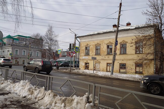 Улица Кирова. Архивное фото, Vyatka stop / Wikimedia Commons, CC BY-SA 4.0; кадрировано.