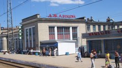 В Крыму остановлено движение пригородных поездов до Джанкоя