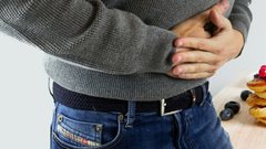 Способы борьбы с метеоризмом после праздников: советы для россиян