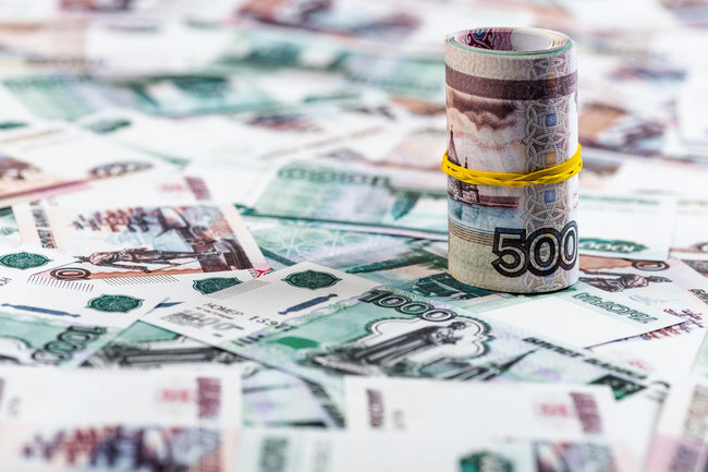 «Обнуления» сбережений не будет: в ГД оценили перспективы девальвации рубля