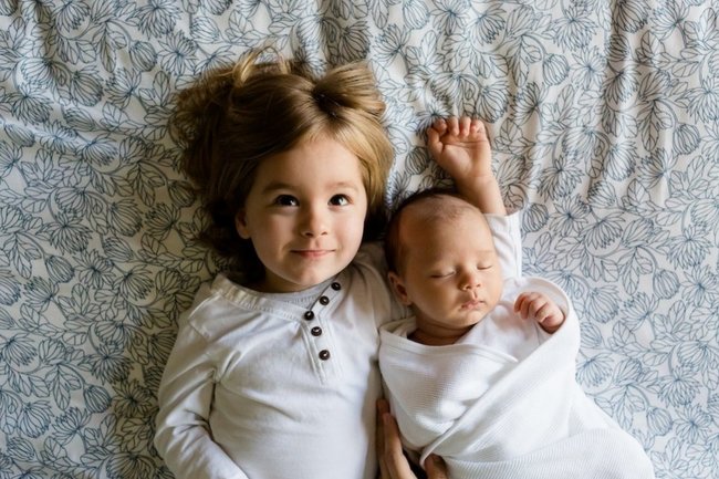 дети ребенок ревность младенец новорожденный сестра брат