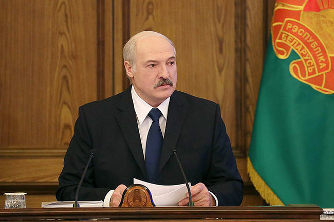 У Лукашенко не осталось выбора в ситуации с признанием Крыма