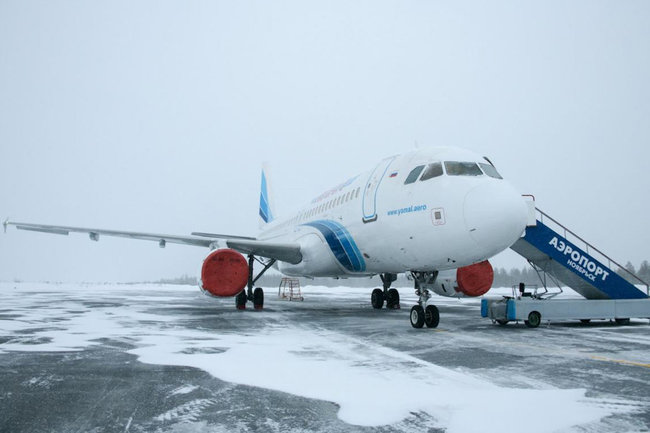 Из-за непогоды в аэропорту Ноябрьска задержали сразу несколько рейсов