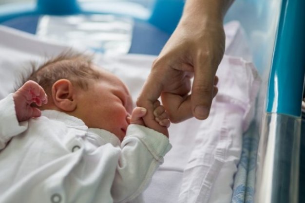 Российские врачи спасли новорожденного ребенка с редкой патологией