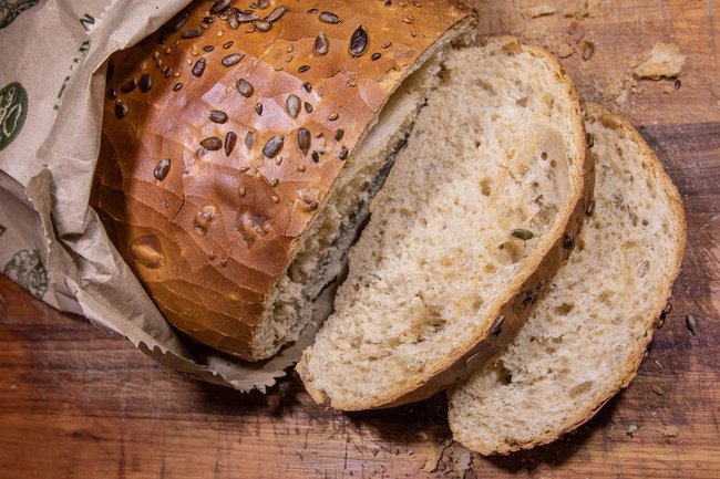 Заключенных оренбургской колонии научили печь хлеб и булки