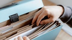 Автомобилистов предупреждают о рисках хранения документов в автомобиле при сильном морозе