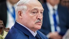 Лукашенко сообщил о наличии целых суток для обсуждения с Путиным «Совета мира»