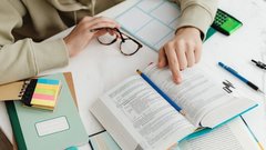 В российских университетах на 47 тысяч сократилось количество платных мест