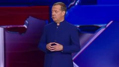 Медведев: Запад хочет поссорить Россию с соседями