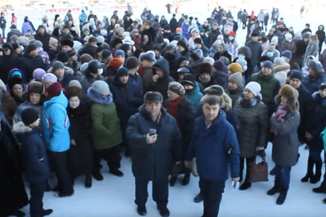 Митинг в День святого Валентина: в Усть-Катаве требуют повышения зарплаты