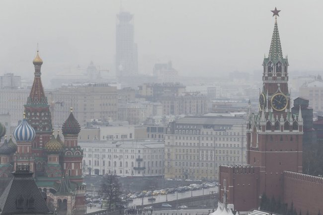 Кремль отреагировал на отмену регионами новогодних мероприятий