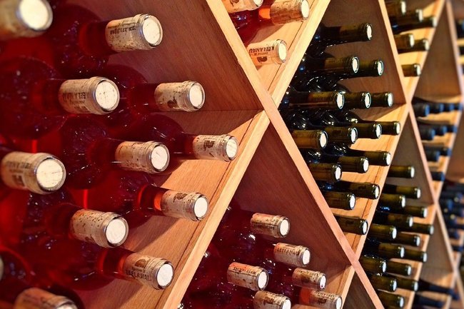 Люди «телегами» скупают алкоголь в «Мегамартах» Нижнего Тагила
