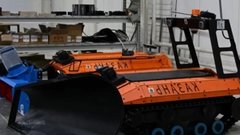 В Казани проводят испытания двух роботов для зимней уборки улиц
