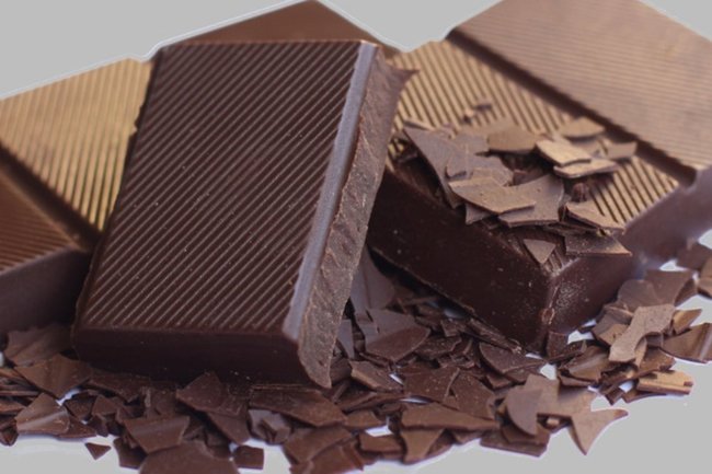 Крупнейшие мировые какао-фабрики закрываются:  цены на шоколад скоро взлетят в разы