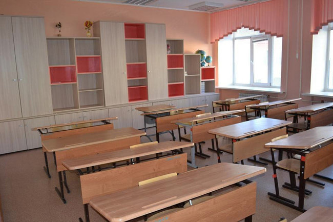 Власти Нефтеюганского района в этом году планируют заняться ремонтом четырёх школьных и пяти дошкольных учреждений
