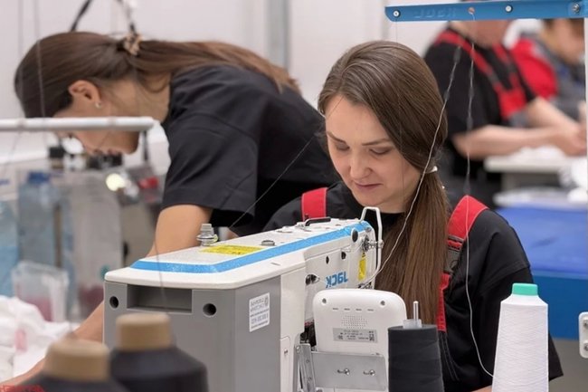 Теперь медицинские гольфы и чулки производятся в столице.