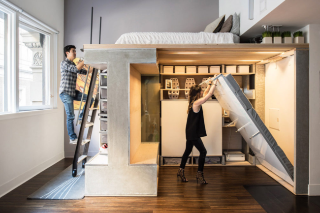 Использование вертикальных полок и подвесных шкафов