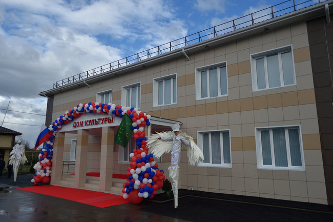 В Тахтамукайском районе после восстановления открылся Дом культуры