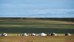 Монголия ограничит проезд на границе с Россией в честь дня рождения Чингисхана