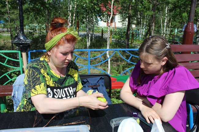 В Сургутском районе создали сотни рабочих мест для подростков на удаленке