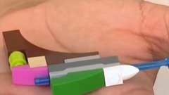 В США ученика с аутизмом отстранили от уроков из-за LEGO-пистолета
