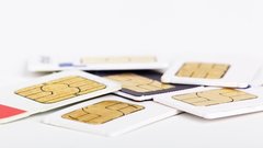 ФСБ и Минцифры обсуждают три варианта ужесточения продажи сим-карт