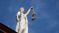 Адвокаты курьера, осуждённого за кражу у Ларисы Долиной, обжаловали судейское решение