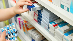 Врачи рекомендуют исключить алкоголь в сочетании с определенными медикаментами