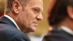 Премьер Польши попал в скандал из-за новогоднего обращения