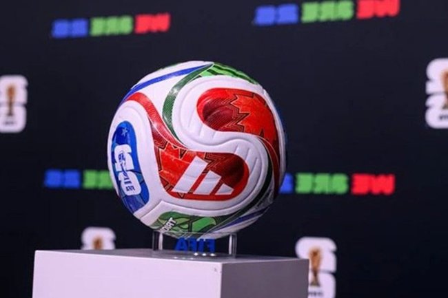 Мяч / футбол