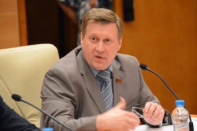 Локоть: Новосибирск не зря называли витриной российских демократических процессов