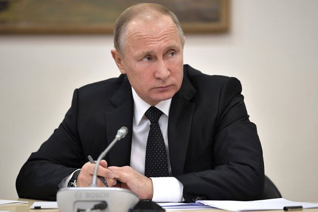 Путин поручил СК РФ оперативно провести расследование пожара в кемеровском ТЦ
