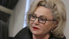 «Дети и так у нас перегружены»: депутат Останина выступила против обучения школьников воевать с НАТО