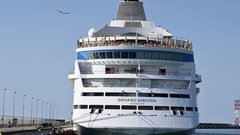 Круизный лайнер с гражданами России не смог зайти в порт Стамбула