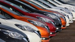 Эксперты рассказали россиянам о падении цен на трехлетние автомобили