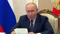Путин пошутил о климате на острове Итуруп