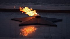 В российском населенном пункте подростки готовили маршмеллоу на Вечном огне