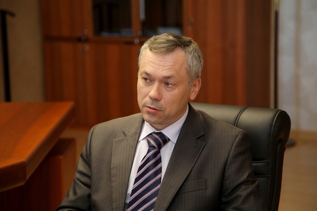 Губернатор Новосибирской области: необходимо обеспечить вакцинацию и в праздничные дни