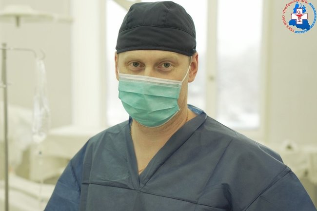 В больнице Ноябрьска врачи выполнили сложное аорто-бедренное протезирование
