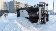 Уборка снега во дворах в трех российских регионах подорожала втрое