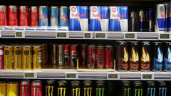 Кардиолог обозначил абсолютное противопоказание к потреблению энергетических напитков